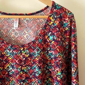 LuLaRoe Lynnae Long Sleeve Top w/ Colorful Print Size 2XL